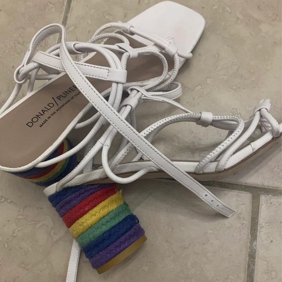 Donald J Pliner Raindow Sandals - Picture 3 of 4